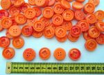 Narancssárga - műanyag - gomb - közepes