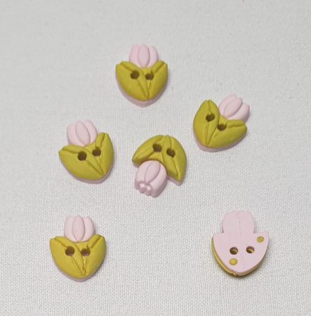 Tulipánt formájú gomb – halvány lila