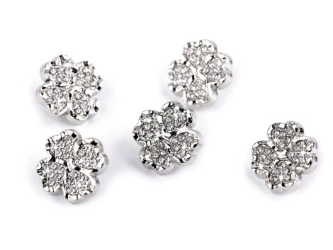 Csillogó négy levelű lóhere fém gomb – elegancia és szerencse egyben