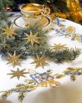   Gyertya és harangok előfestett keresztszemes asztalterítő