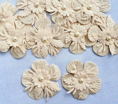 Virág - 3D ruhára varrható textil matrica